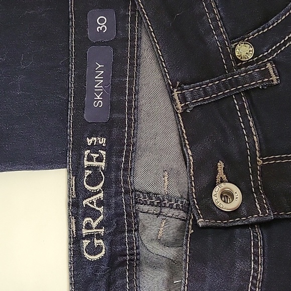 Grace in LA sz 30 mid rise skinny jeans. Rhinestone rivets - Picture 5 of 6